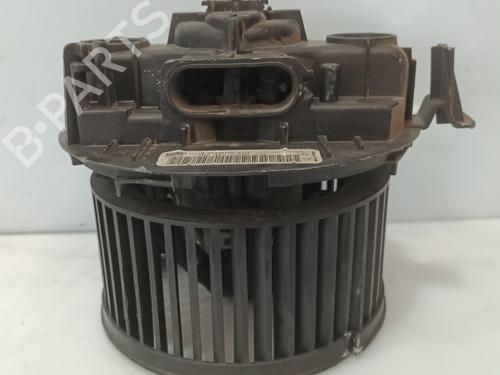 Used Heater blower motor RENAULT MEGANE II Coupé-Cabriolet (EM0/1_) [2003-2010]  29450880