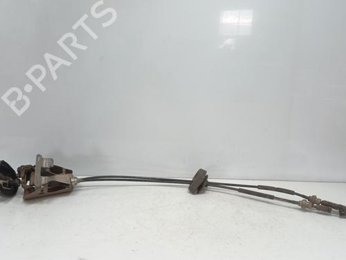 Used Gear lever NISSAN PRIMASTAR Van (X83) 2.0 dCi 115 (114 hp) 25727007