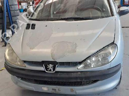 Achsschenkel links vorne PEUGEOT 206 Hatchback (2A/C) 1.1 i | BP12773900M25