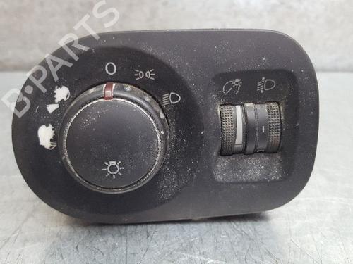 Used Headlight switch SEAT TOLEDO III (5P2) [2004-2009]  12749195