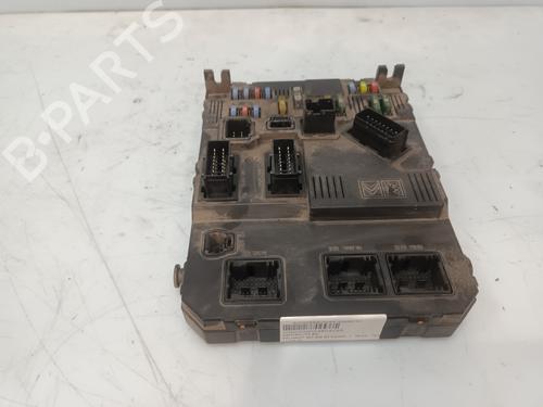 Used Fuse box PEUGEOT 407 SW (6E_, 6D_) 2.0 (136 hp) 28315317