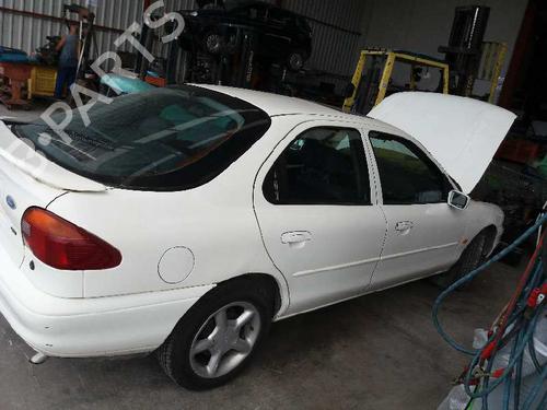 Left front indicator FORD MONDEO I (GBP) 2.0 i 16V | BP12712856C32