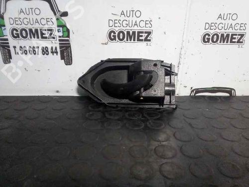 Used Front right interior door handle Front right interior door handle 12818548 12818548