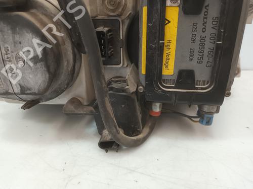Left headlight VOLVO S40 I (644) 1.6 | BP28733100C28 