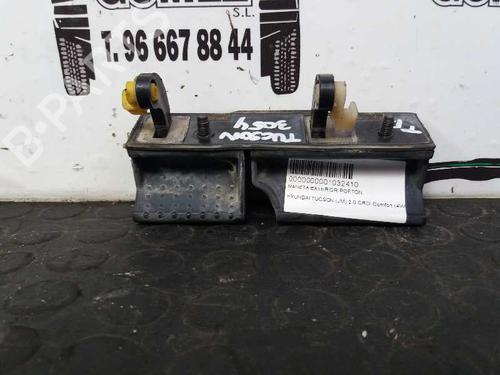 Used Tailgate handle HYUNDAI TUCSON (JM) 2.0 CRDi (113 hp) 12685499