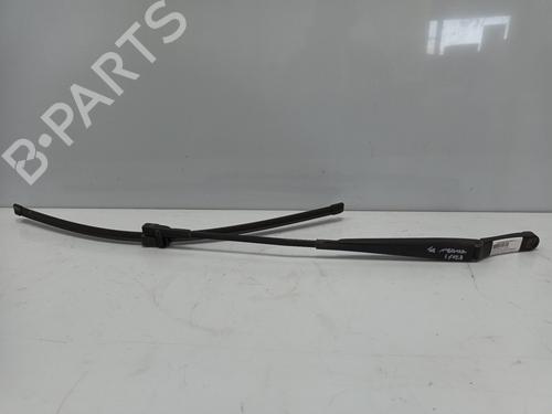 Used Front windshield wiper arm VW TOURAN (1T1, 1T2) [2003-2010]  22189179