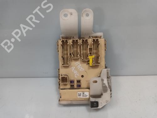 Used Fuse box TOYOTA AURIS Estate (_E18_) 1.8 Hybrid (ZWE186_, ZWE186R, ZWE186H) (136 hp) 19426211