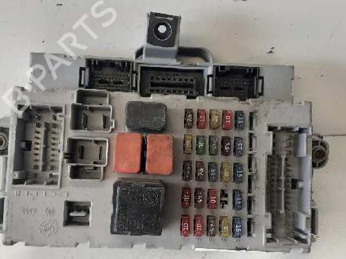 Used Fuse box FIAT PUNTO (188_) 1.9 JTD (101 hp) 12760879