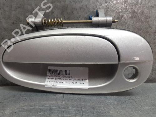Used Front left exterior door handle DAEWOO EVANDA (KLAL) 2.0 (131 hp) 12748877
