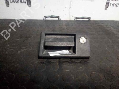 Used Front left exterior door handle FIAT CINQUECENTO (170_) 0.7 i (170AD) (30 hp) 12817351