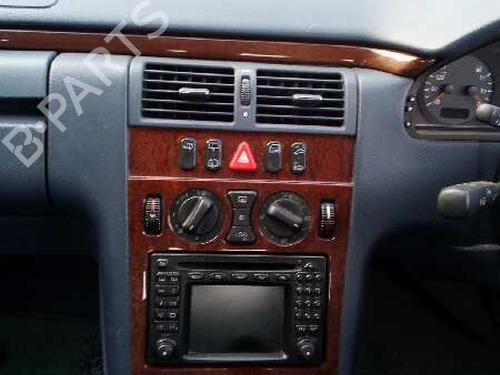 Venstre baglygte bagklap MERCEDES-BENZ E-CLASS T-Model (S210) E 320 T CDI (210.226) | BP12809273C79