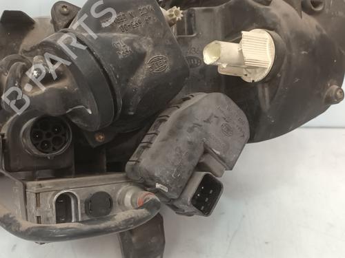 Right headlight OPEL OMEGA B (V94) 2.5 DTI (F69, M69, P69) | BP29865319C29