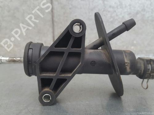 Used Clutch slave cylinder FORD MONDEO III (B5Y) 2.0 TDCi (130 hp) 13974567