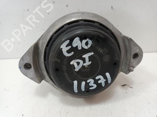 Used Engine mount BMW 3 (E90) 320 d (163 hp) 17020569
