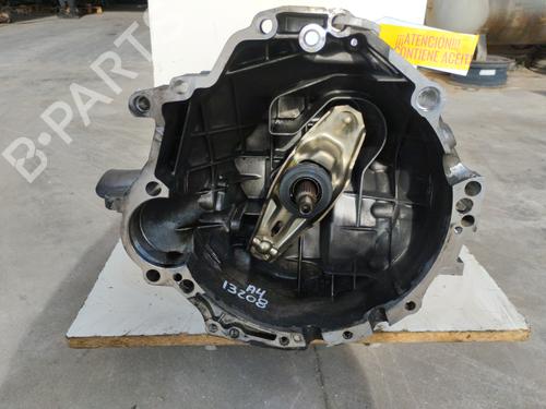 gearbox-audi-a4-b5-8d2-1994-1995-1996-1997-1998-1999-2000-2001-31826985 main image