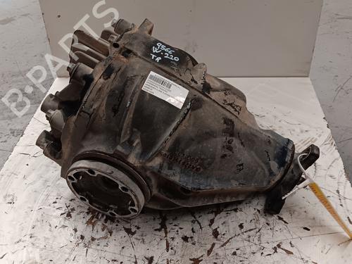 Used Rear differential MERCEDES-BENZ S-CLASS (W220, V220) S 320 CDI (220.026, 220.126) (197 hp) 32521092