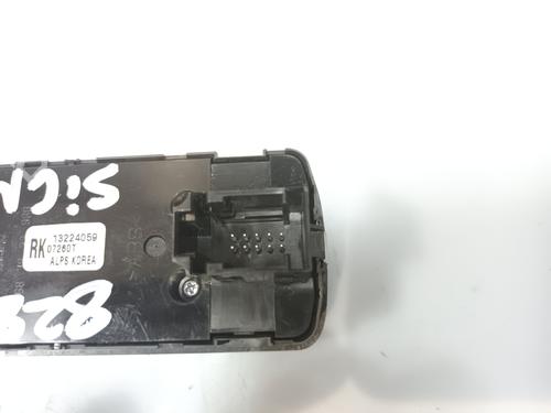 Left front window switch OPEL SIGNUM Hatchback (Z03) 1.9 CDTI (F48) | BP21539776I27 