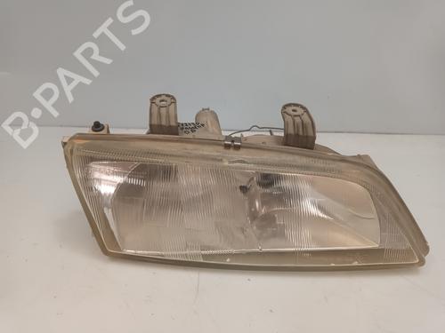 Used Right headlight NISSAN PRIMERA (P11) 2.0 TD (90 hp) 28544276