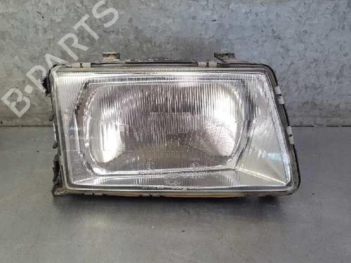 Right headlight AUDI 100 C3 Saloon (443, 444) 2.2 (115 hp) 12804549