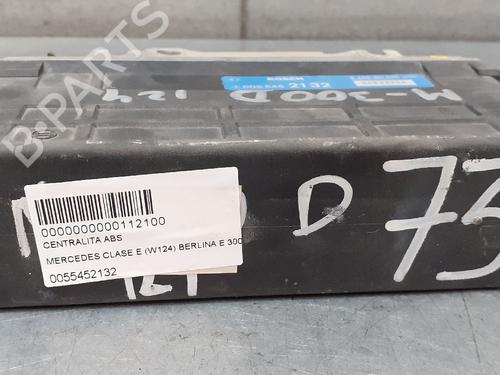 Used Control unit MERCEDES-BENZ E-CLASS (W124) E 300 D (124.131) (136 hp) 12690705