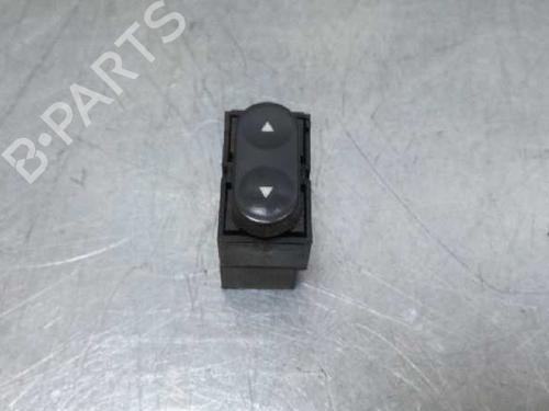Used Left front window switch Left front window switch FIAT PUNTO (176_) 60 1.2 (176AP, 176AR, 176AQ, 176BB) (60 hp) 12729713 12729713