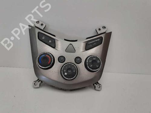 Used Climate control CHEVROLET AVEO Hatchback (T300) 1.4 (101 hp) 12770766