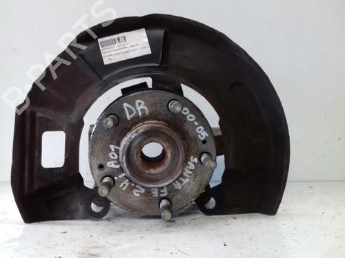 Used Right front steering knuckle HYUNDAI SANTA FÉ I (SM) 2.4 16V (146 hp) 12746853