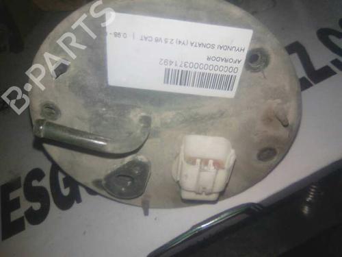Used Fuel pump HYUNDAI SONATA IV (EF) 2.5 V6 24V (160 hp) 12794857