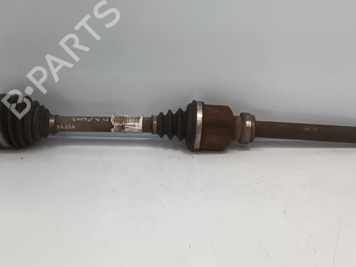 Used Right front driveshaft PEUGEOT 5008 (0U_, 0E_) 2.0 HDi 150 / BlueHDi 150 (150 hp) 19128161