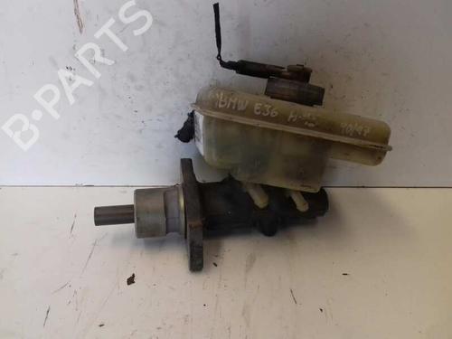 Used Brake master cylinder BMW 3 (E36) 318 is (140 hp) 12718610
