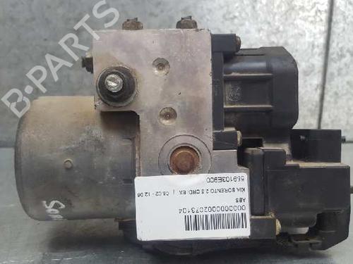 Used ABS pump KIA SORENTO I (JC) 2.5 CRDi 4WD (140 hp) 12739099