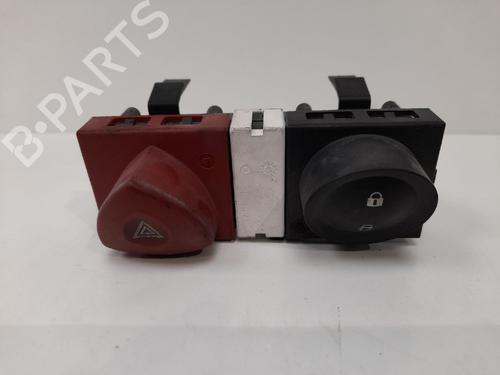 Used Warning switch RENAULT MEGANE II (BM0/1_, CM0/1_) 1.5 dCi (BM02, BM13, BM2A, CM02, CM13) (101 hp) 32031765