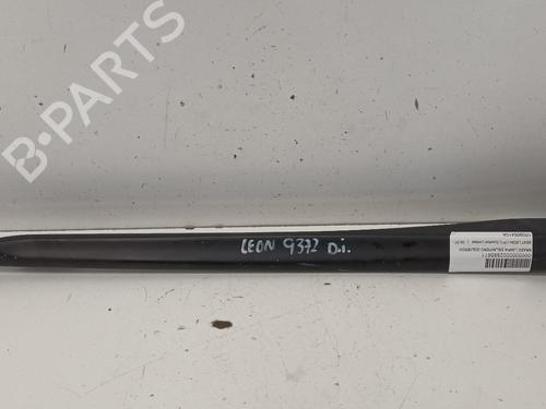 Used Front windshield wiper arm SEAT LEON (1P1) 1.9 TDI (105 hp) 12781496