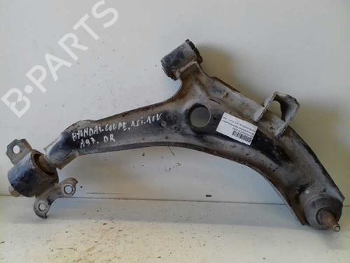 Used Right front suspension arm HYUNDAI COUPE I (RD) 1.6 16V (116 hp) 12760124