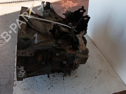 Gearbox TOYOTA AVENSIS Saloon (_T25_) 2.2 D-4D (ADT251_, ADT251R) | BP31646058M3