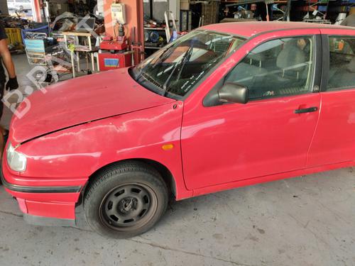 Right front indicator SEAT IBIZA II (6K1) 1.6 i | BP16301758C33