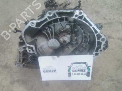 Used Gearbox OPEL CORSA B (S93) 1.7 D (F08, F68, M68) (60 hp) 12805950