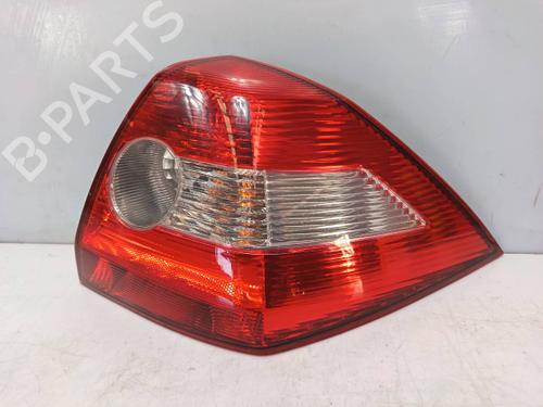 right-taillight-renault-megane-ii-saloon-lm01_-2003-40435284 main image