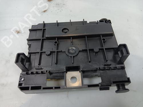 Fuse box PEUGEOT 308 I (4A_, 4C_) | BP30627048E1