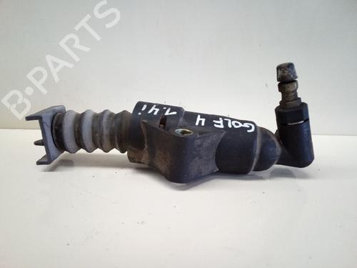 Used Clutch slave cylinder VW GOLF IV (1J1) 1.4 16V (75 hp) 13966873