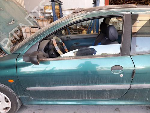 Achsschenkel links vorne PEUGEOT 206 Hatchback (2A/C) 1.1 i | BP12776993M25