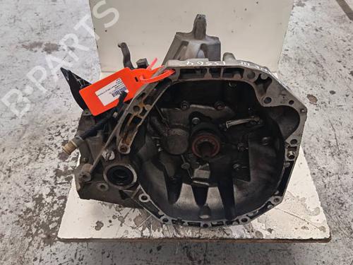 gearbox-renault-megane-iii-hatchback-bz01_-b3_-2008-38647842 main image