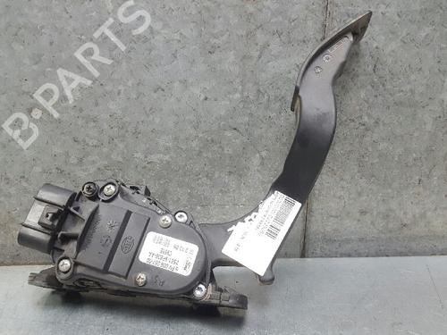 Used Pedal FORD FIESTA V (JH_, JD_) 1.4 TDCi (68 hp) 12747974