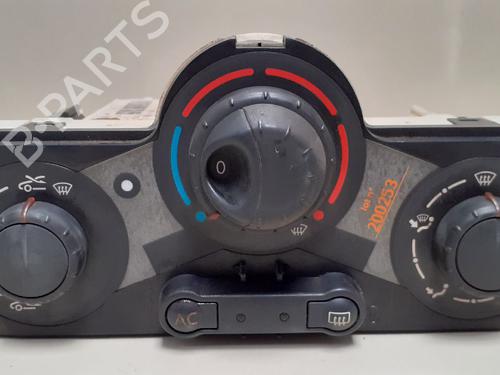 AC-Styringsenhed/Manøvreenhed RENAULT MEGANE II (BM0/1_, CM0/1_) 1.4 16V (BM0B, CM0B) (98 hp) 12733307