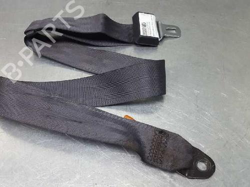 Sikkerhetsbelte bak i midten MAZDA 323 S VI Saloon (BJ) 1.5 16V (BJ5P) (88 hp) 12716037