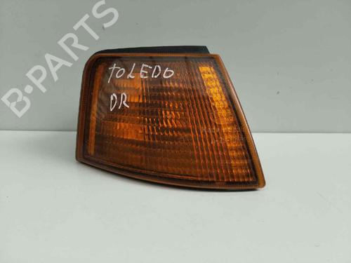 Used Right front indicator Right front indicator 12808272 12808272