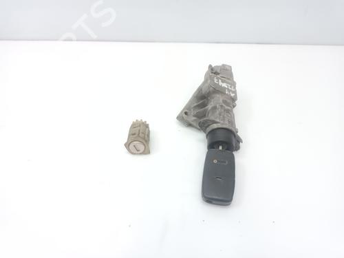 electronic-module-audi-a4-b6-8e2-2000-2001-2002-2003-2004-2005-35811860 main image