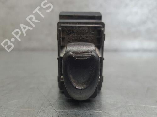 Used Right front window switch Right front window switch 12727273 12727273