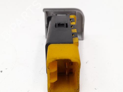 Switch CHEVROLET REZZO MPV (U100) 2.0 | BP12776708I30 