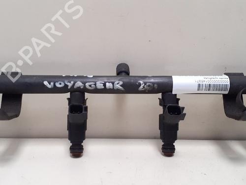 Used Injection rail CHRYSLER VOYAGER / GRAND VOYAGER III (GS_, NS_) [1992-2001]  12931136